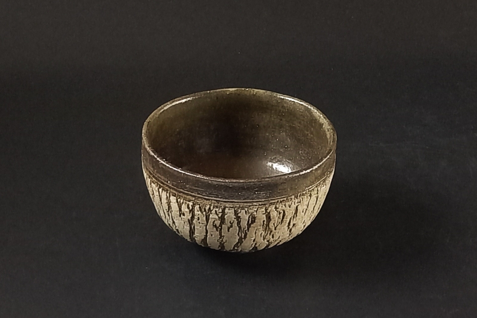 樹皮文茶碗