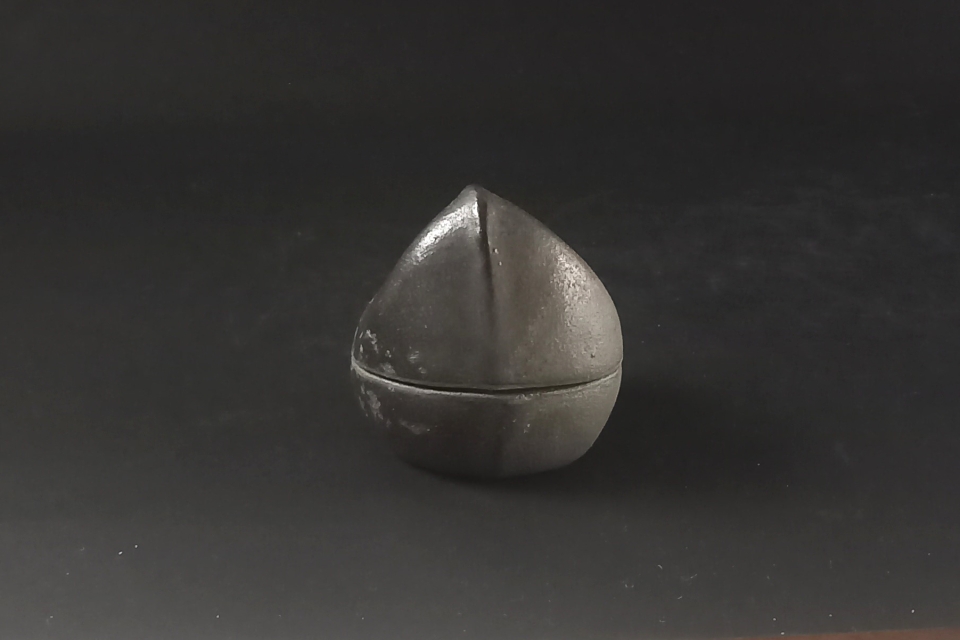 種子香合　ケヤキ